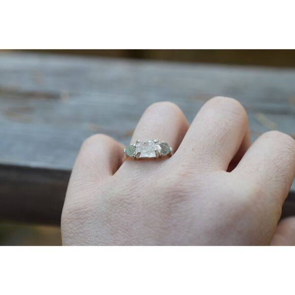 Natural Sapphire Ring, raw sapphire ring, unique sapphire ring, raw gem ring - Picture 4 of 4